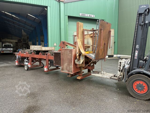 Baum-Sägemaschine mit Rollenbahn Oregon