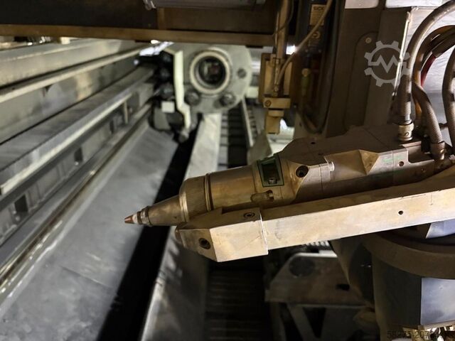 LASERSCHNEIDMASCHINEN - FASERLASERSCHNEIDEN BLM GROUP ADIGE LT14 XL