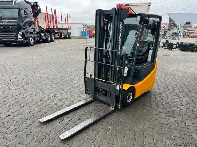Forklift Jungheinrich EFG 215 / Triplex: 4.25m! / SS / 1.285h / 2021