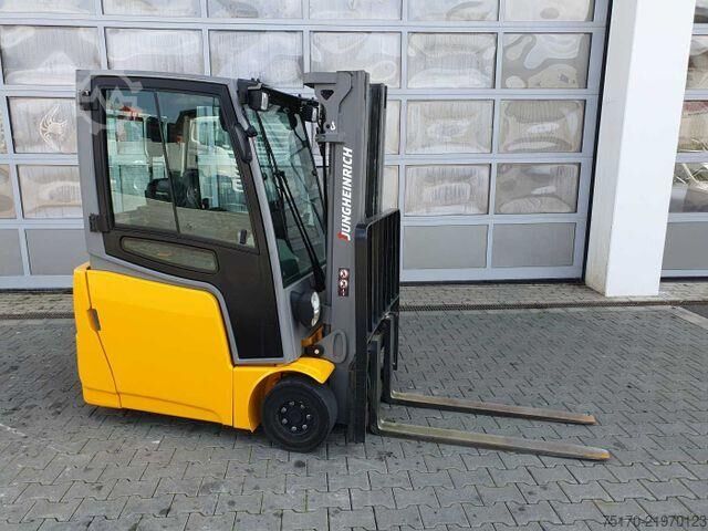 Forklift Jungheinrich EFG 215 / Triplex: 4.25m! / SS / 4.166h / 2024
