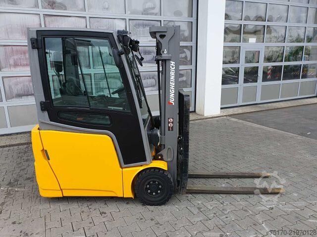 Forklift Jungheinrich EFG 215 / Triplex: 4.25m! / SS / 4.297h!