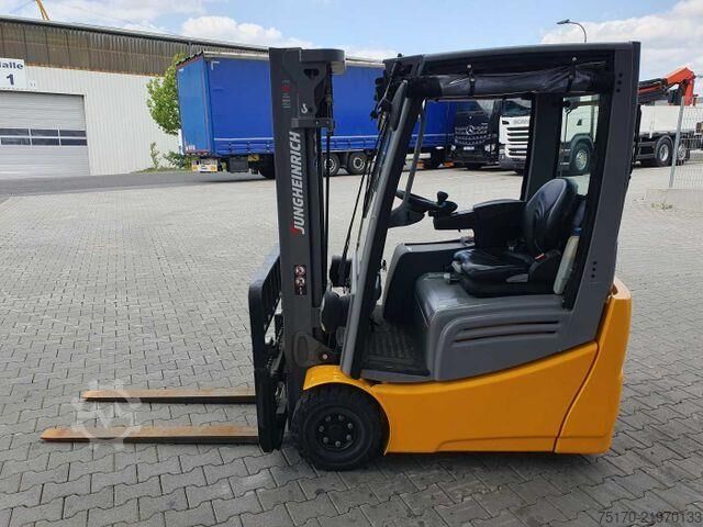 Forklift Jungheinrich EFG 215 / Triplex: 4.25m! / SS / nur 1.368h!