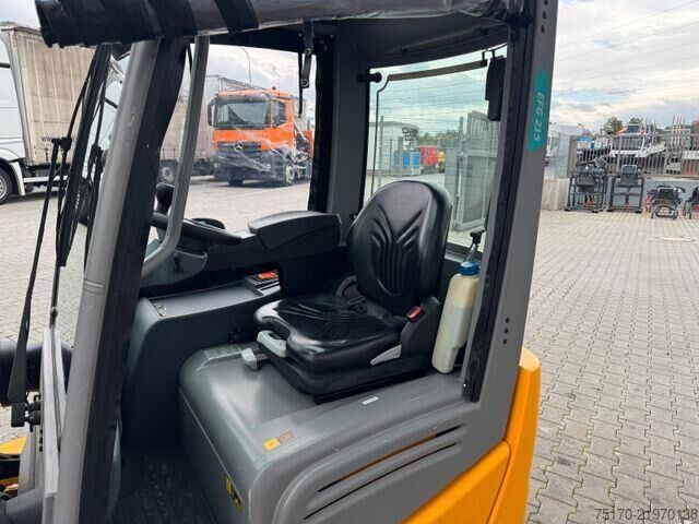 Forklift Jungheinrich EFG 215 / Triplex: 4.25m! / SS / 4.168h / 2024