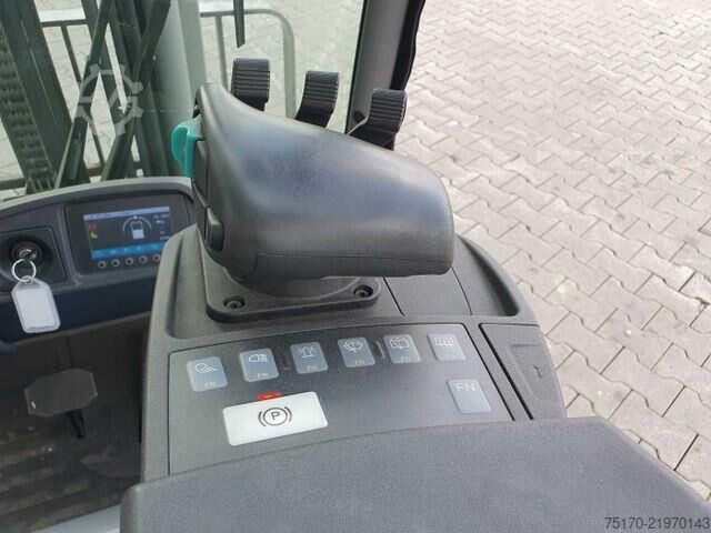 Forklift Jungheinrich EFG 215 / Triplex: 4.25m! / SS / nur 2.184h!