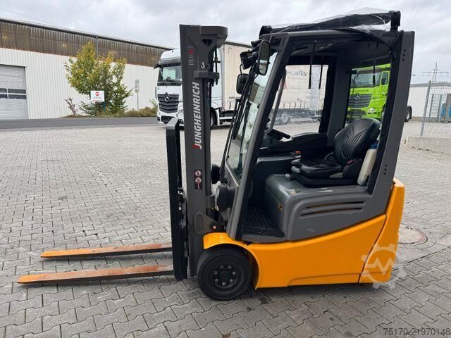 Forklift Jungheinrich EFG 215 / Triplex: 4.25m! / SS / nur 2.819h!