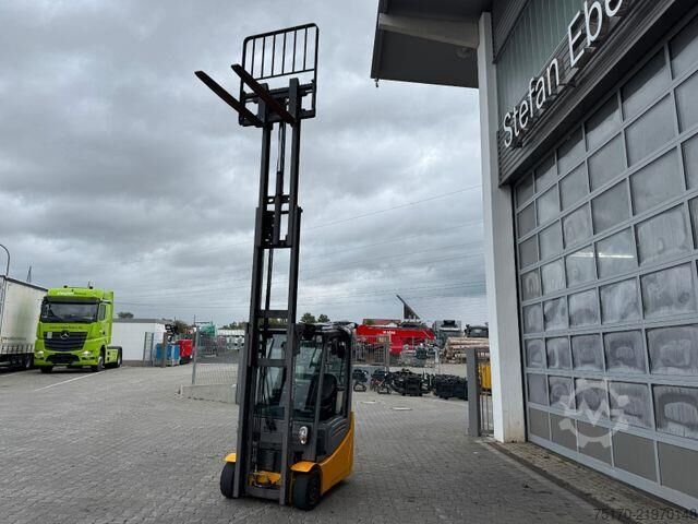Forklift Jungheinrich EFG 215 / Triplex: 4.25m! / SS / nur 2.819h!