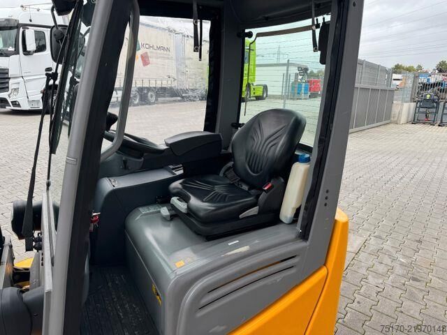 Forklift Jungheinrich EFG 215 / Triplex: 4.25m! / SS / nur 2.819h!