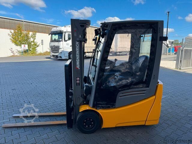 Forklift Jungheinrich EFG 215 / Triplex: 4.25m! / SS / nur 2.865h!