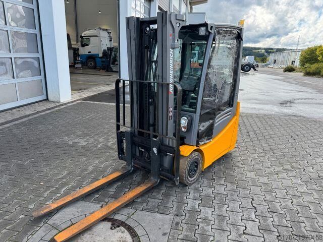 Forklift Jungheinrich EFG 215 / Triplex: 4.25m! / SS / nur 3.092h!
