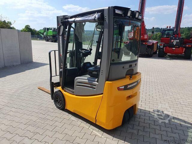 Forklift Jungheinrich EFG 215 / Triplex: 4.25m! / SS / nur 3.488h!