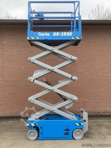 Used scissor lift Genie GS1930 (new batteries) GENIE GS1930