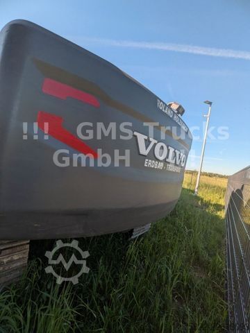 Chain excavator VOLVO EC 220 / SW + 2 Löffel