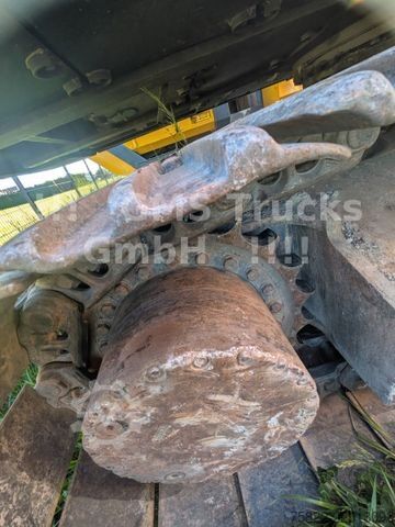 Chain excavator VOLVO EC 220 / SW + 2 Löffel