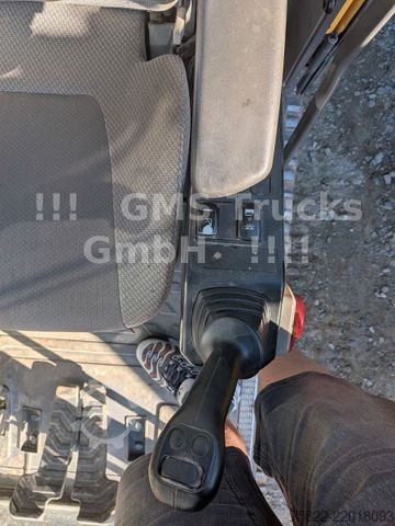 Chain excavator VOLVO EC 220 / SW + 2 Löffel