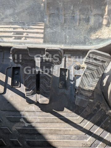 Chain excavator VOLVO EC 220 / SW + 2 Löffel