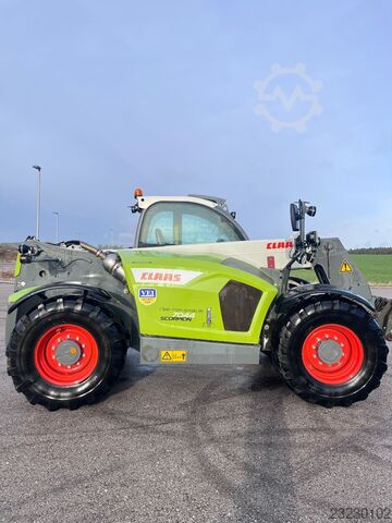 CLAAS Scorpion 7044 CLAAS Scorpion 7044