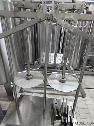 Industrielle Käsepresse aus Edelstahl für die Molkereiindustrie  