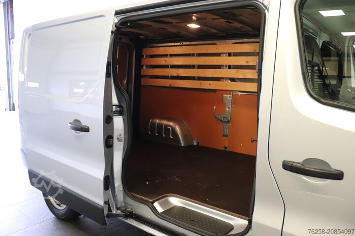 Delivery van Renault Trafic 2.0 dCi 110PK L2 EURO 6 - Airco - Cruise...