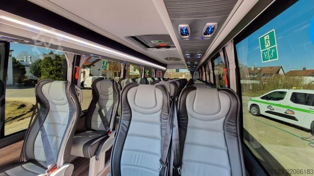 Kleinbus MERCEDES-BENZ 519 Sunset S 4 Ferqui Chasis 907 Vorlauffahrzeug