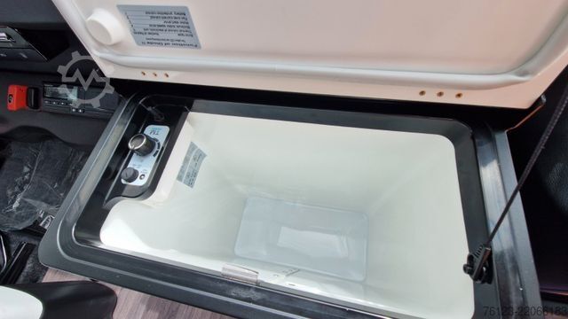 Kleinbus MERCEDES-BENZ 519 Sunset S 4 Ferqui Chasis 907 Vorlauffahrzeug