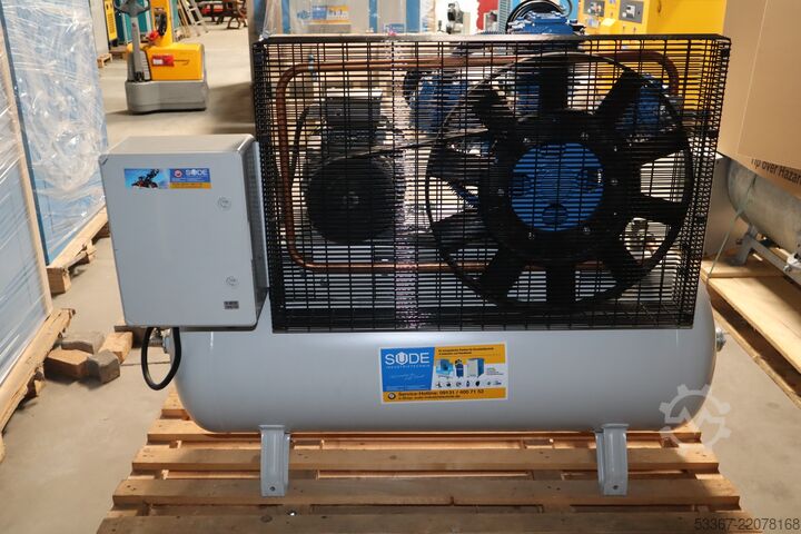 7.5 kW piston compressor 10bar with tank ALMIG HLA 10-10-270