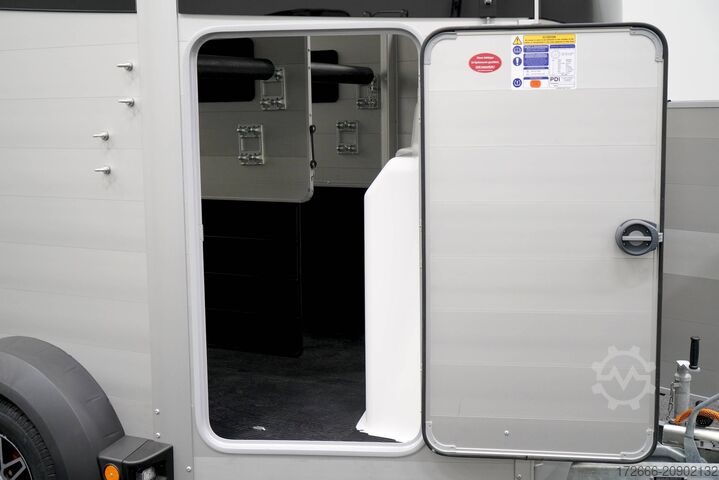 Pferdeanhänger Ifor Williams HBX 506 | SILBER+SATTELKAMMER +POLSTER + 3.BREMSLEUCHTE