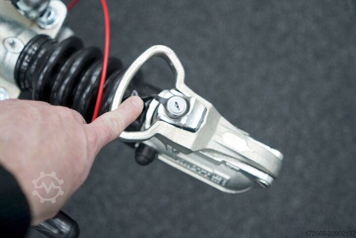 Pferdeanhänger Ifor Williams HBX 506 | SCHWARZ+SATTELKAMMER +POLSTER + 3.BREMSLEUCHTE