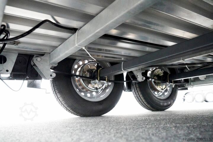 Pferdeanhänger Ifor Williams HBX 506 | SCHWARZ+SATTELKAMMER +POLSTER + 3.BREMSLEUCHTE