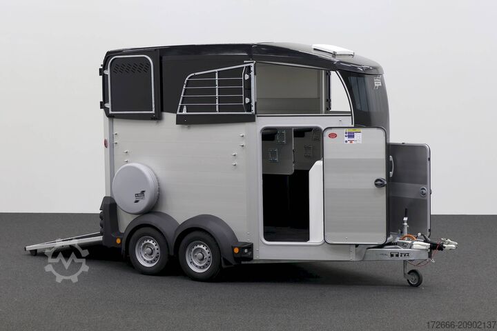 Pferdeanhänger Ifor Williams HBX 506 | SCHWARZ+SATTELKAMMER +POLSTER + 3.BREMSLEUCHTE