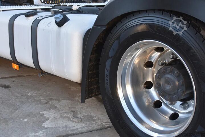 Standard-SZM Mercedes-Benz Actros 1945 4x2 - RETARDER - 824 TKM - DIFF. LO...