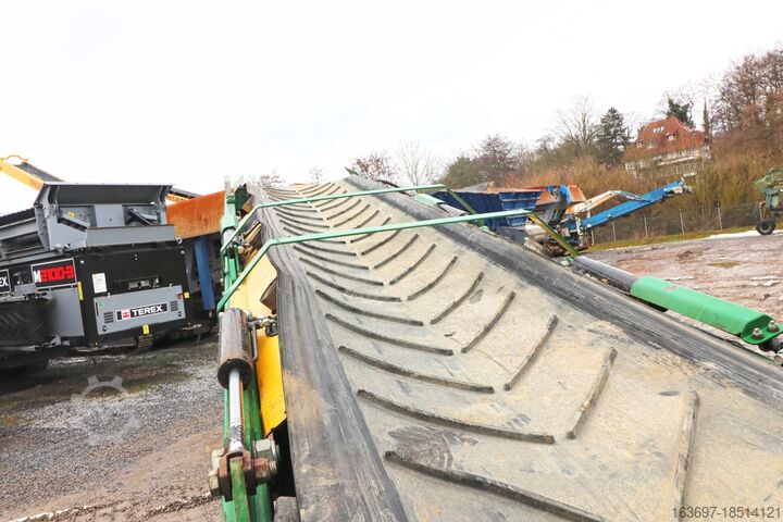 Screening plant Mc Closkey R 155
