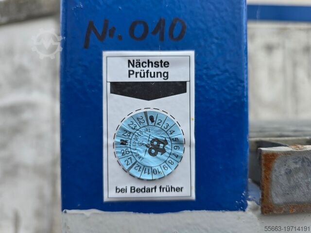 Maintenance platform  