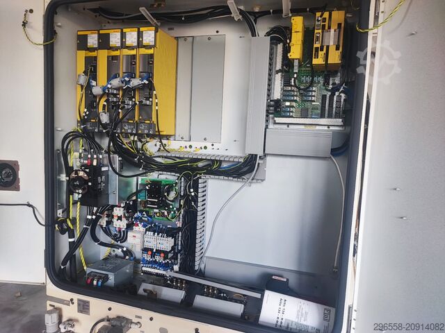 Vertical machining center FANUC Robodrill Alpha T21iFa