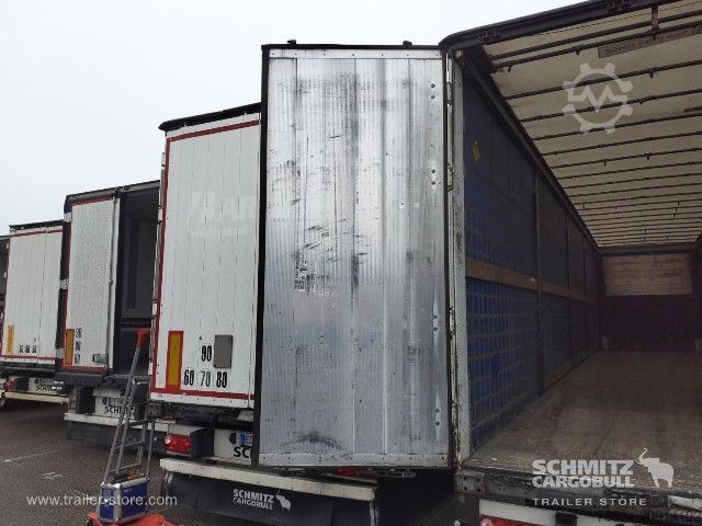 Open semitrailer with tarp Schmitz Cargobull Semitrailer Curtainsider Standard