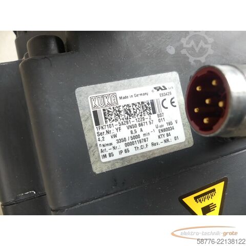 Control unit KUKA 1FK7101-5AZ91-1ZZ9-Z S07 Servomotor SN: YFVN50667157011