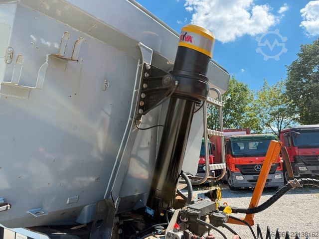 Tipper semitrailer SCHWARZMÜLLER SK Kippauflieger Liftachse