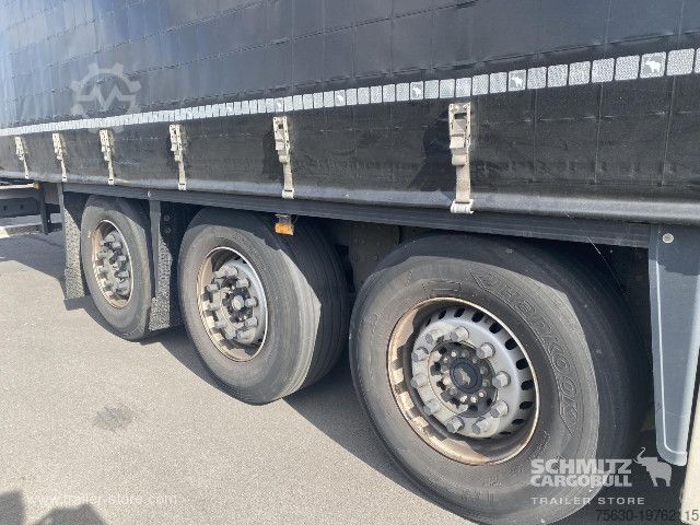 Open semitrailer with tarp Schmitz Cargobull Semitrailer Curtainsider Standard