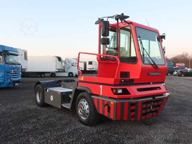 Standard tractor unit Terberg Terberg YT 222 4x2 Rangiermaschine