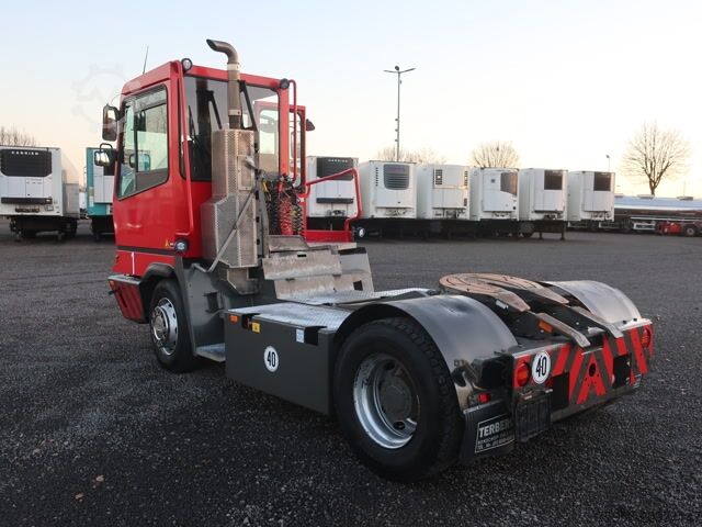 Standard tractor unit Terberg Terberg YT 222 4x2 Rangiermaschine