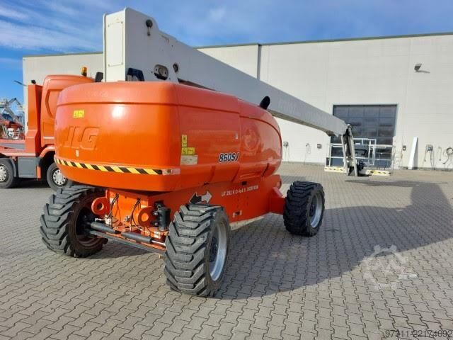 Telescopic boom lift JLG 860SJ