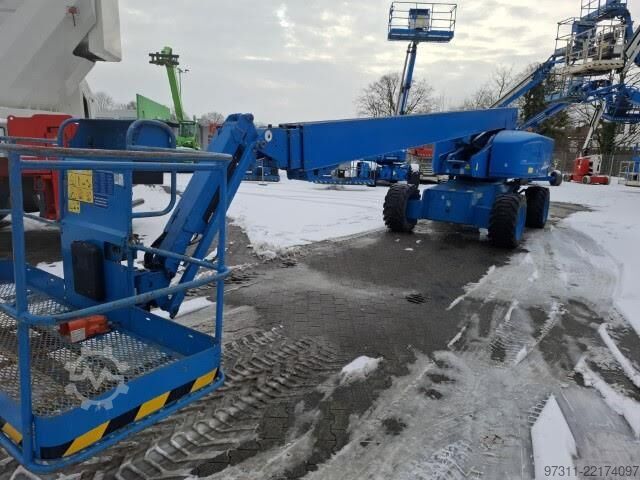 Teleskopbühne Genie S-85