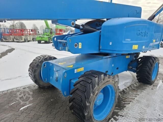 Teleskopbühne Genie S-85