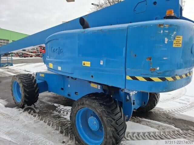 Teleskopbühne Genie S-85