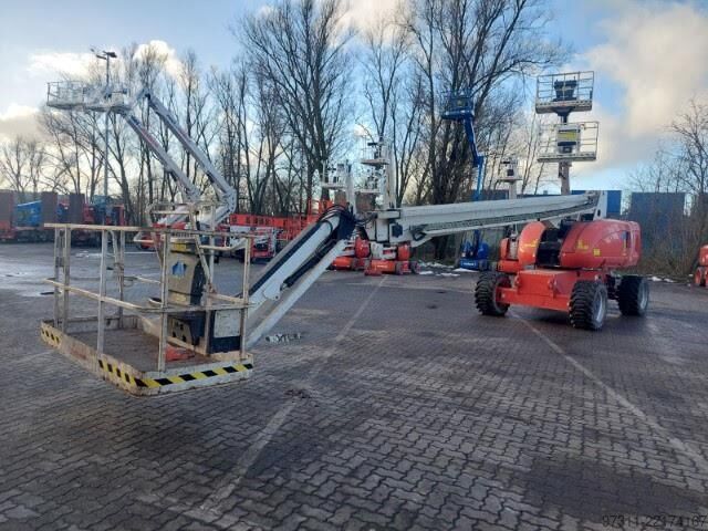 Telescopic boom lift JLG 860SJ