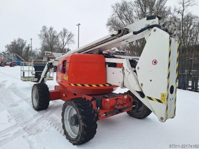 Gelenkteleskoparbeitsbühne JLG 600AJ