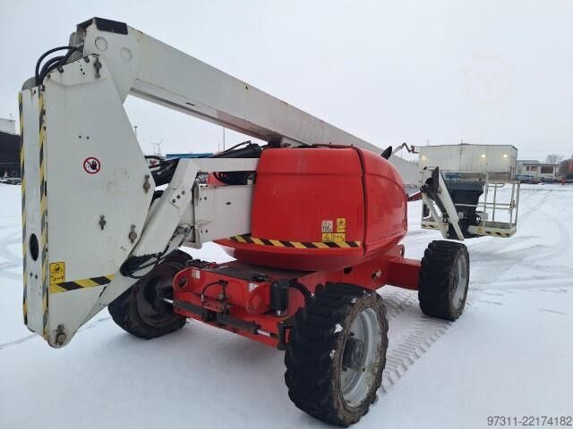 Gelenkteleskoparbeitsbühne JLG 600AJ