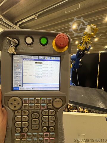 Industrial robot Yaskawa MH24 DX200