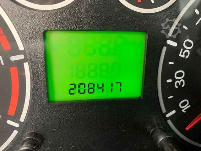 Compact van Ford CONNECT Autocarro 5 posti -