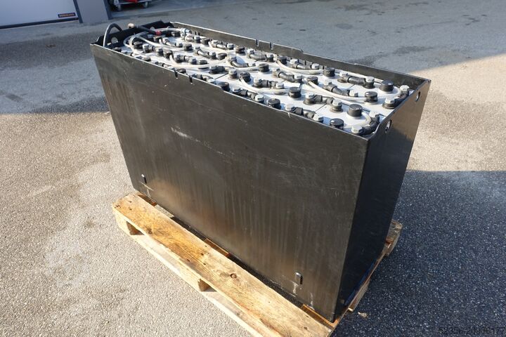 Forklift battery Stuba 48V 5PzS775 C5-Test 72%
