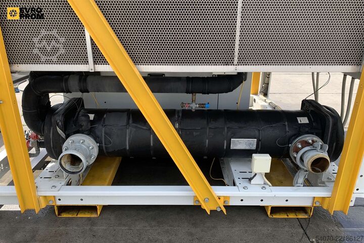 Chiller Used Industrial Chiller Climaveneta - 300 kW | With warranty